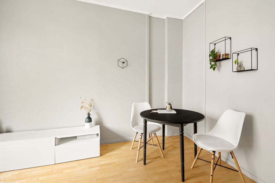 Konsumverzicht & Minimalismus: Selbermachen oder Fachbetrieb beauftragen? Der Kostenvergleich